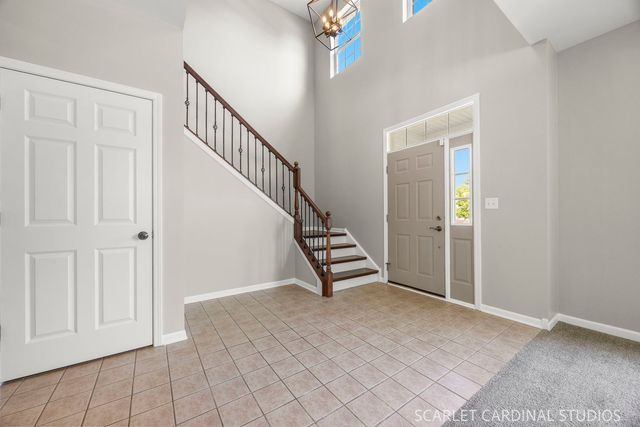 147 Linden Drive, Oswego, IL 60543