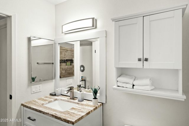 3511 E Baseline Road, Phoenix, AZ 85042