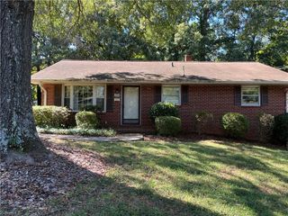 3014 Fleet Street, Winston-salem, NC 27127