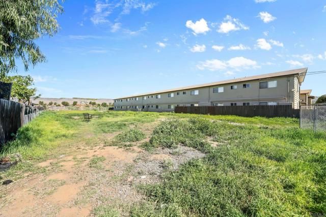 1424 Oakdale Ave, El Cajon, CA 92021