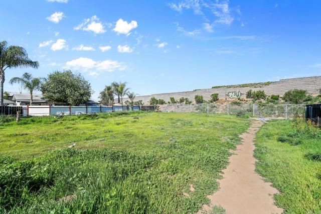 1424 Oakdale Ave, El Cajon, CA 92021