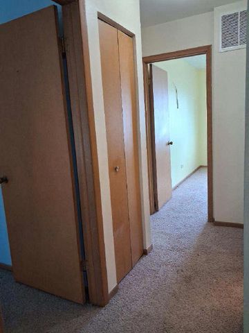 8805 44th Place, Brookfield, IL 60513