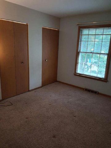 8805 44th Place, Brookfield, IL 60513