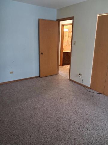 8805 44th Place, Brookfield, IL 60513