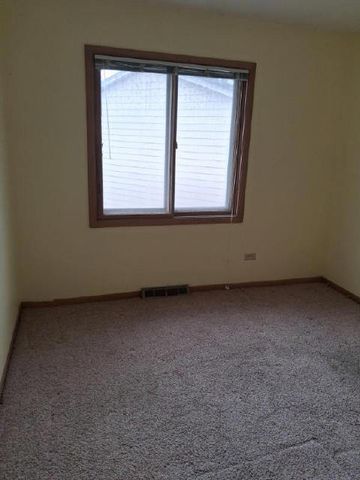 8805 44th Place, Brookfield, IL 60513
