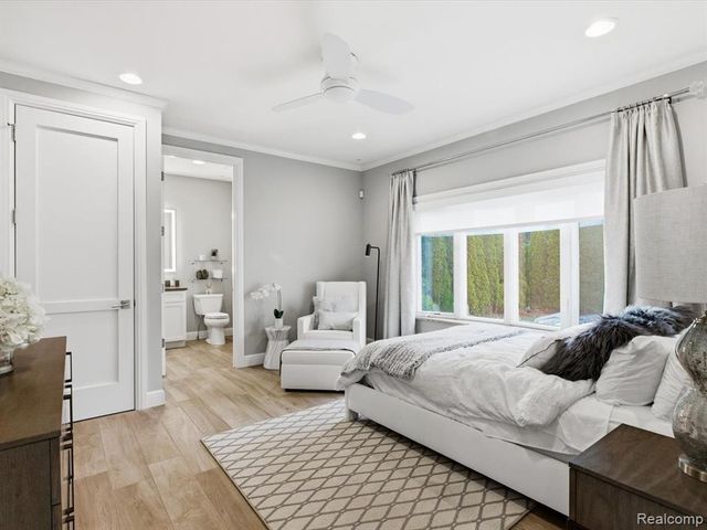 8442 Lakeshore Road, Burtchville, MI 48059