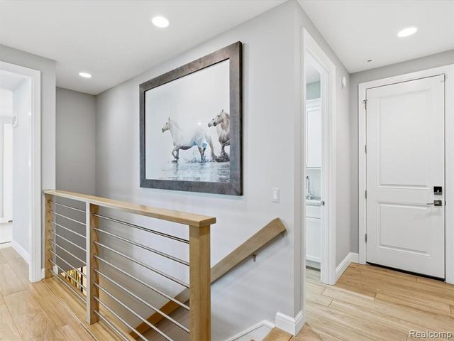 8442 Lakeshore Road, Burtchville, MI 48059