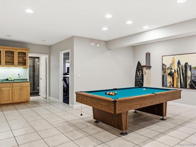 8442 Lakeshore Road, Burtchville, MI 48059