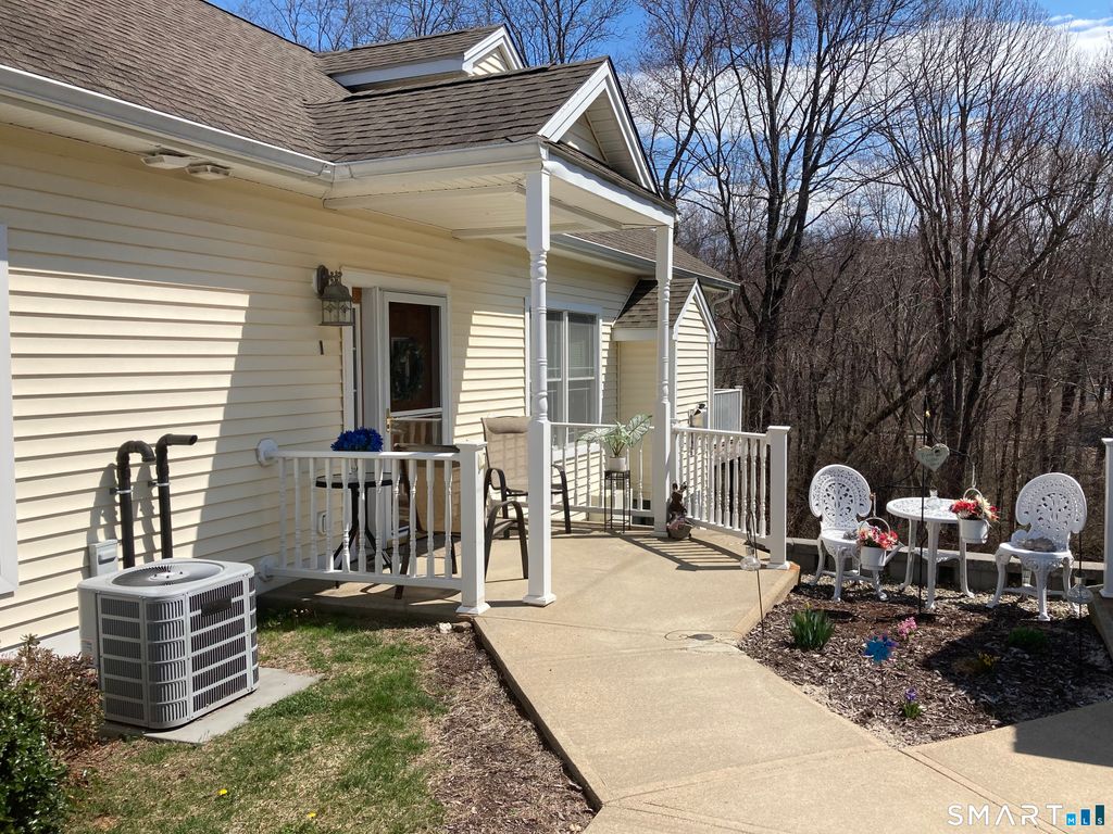 4 Park Avenue 1, Wolcott, CT 06716