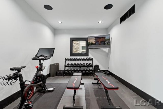 8676 Cherry Point Drive, Manitou Beach, MI 49253