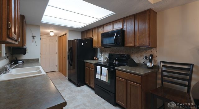 2672 Orchard Run Road, West Carrollton, OH 45449