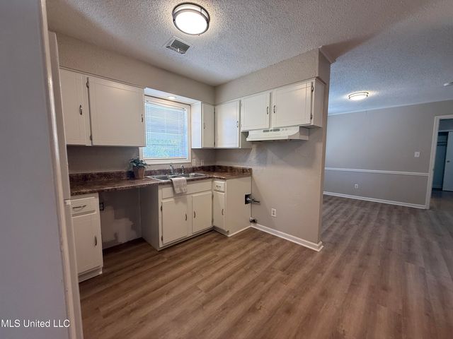 7146 W Carrolton Drive, Southaven, MS 38671