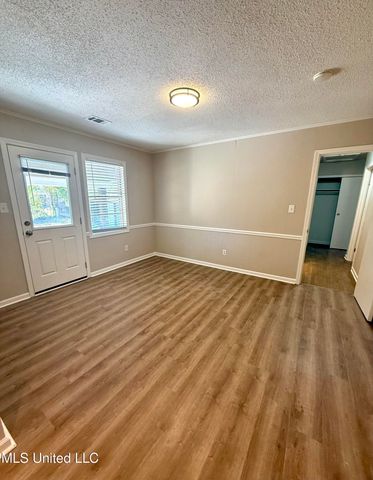 7146 W Carrolton Drive, Southaven, MS 38671