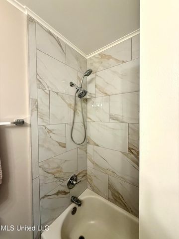 7146 W Carrolton Drive, Southaven, MS 38671