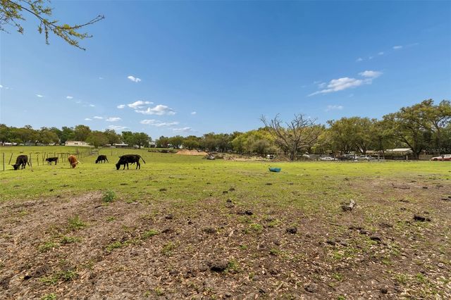 8302 WIRE ROAD, Zephyrhills, FL 33540