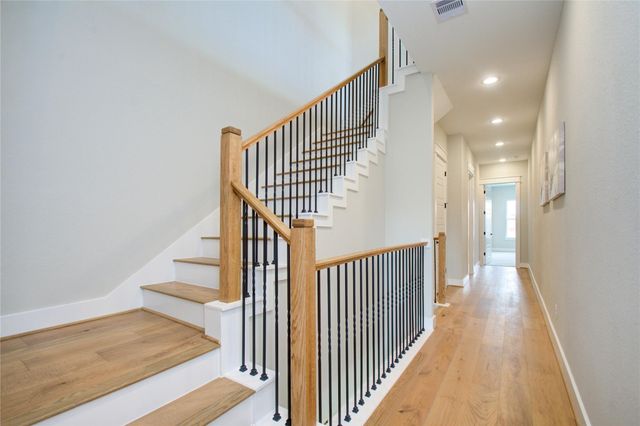 110 E 28th Street, Houston, TX 77008