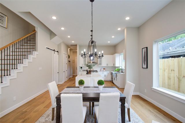 110 E 28th Street, Houston, TX 77008