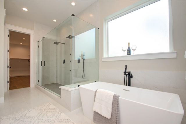 110 E 28th Street, Houston, TX 77008