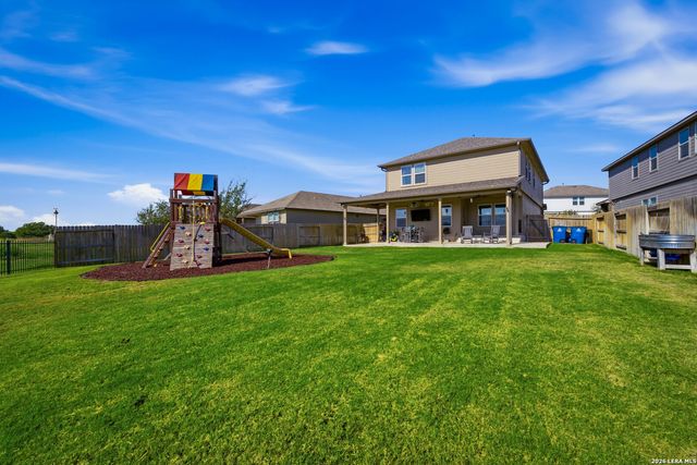 249 Middle Green Loop, Floresville, TX 78114
