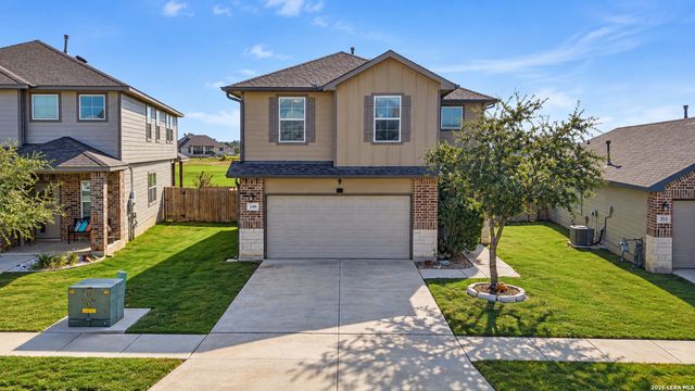249 Middle Green Loop, Floresville, TX 78114