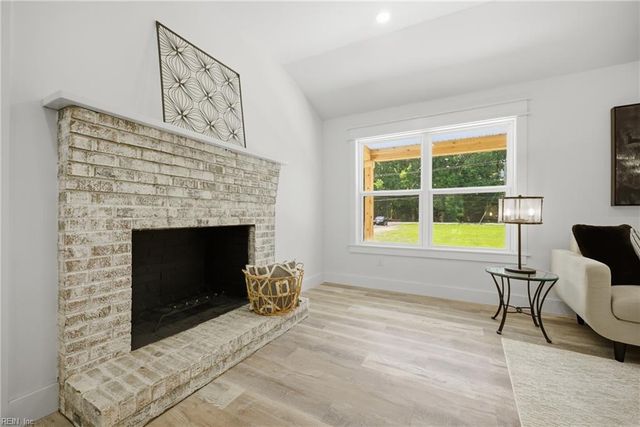 1629 Shillelagh RD, Chesapeake, VA 23323