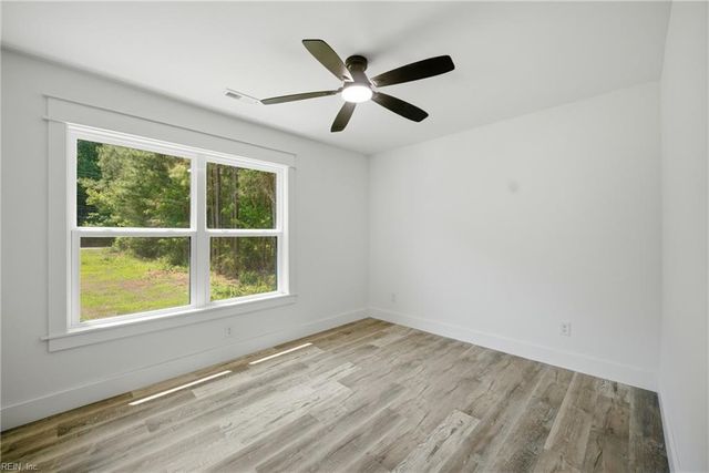 1629 Shillelagh RD, Chesapeake, VA 23323