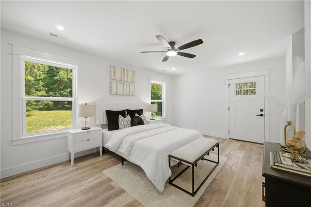 1629 Shillelagh RD, Chesapeake, VA 23323