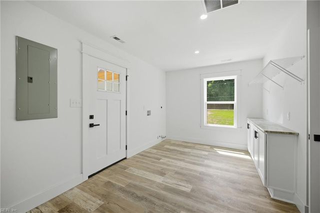 1629 Shillelagh RD, Chesapeake, VA 23323