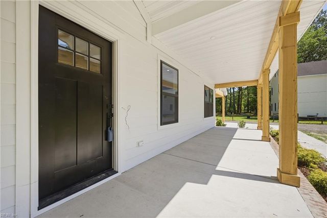 1629 Shillelagh RD, Chesapeake, VA 23323