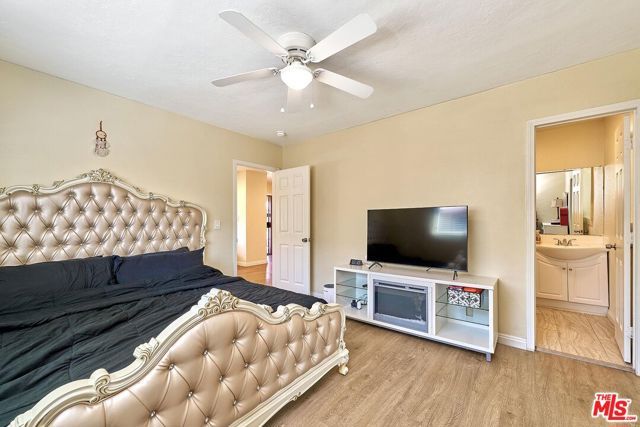 2837 W Avenue 33, Los Angeles, CA 90065