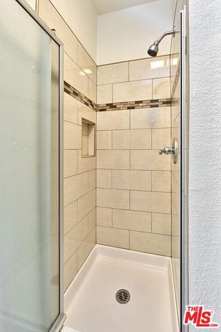 2837 W Avenue 33, Los Angeles, CA 90065