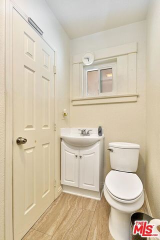 2837 W Avenue 33, Los Angeles, CA 90065