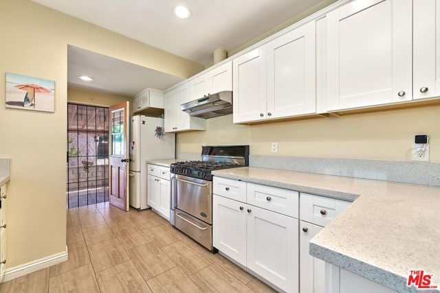 2837 W Avenue 33, Los Angeles, CA 90065