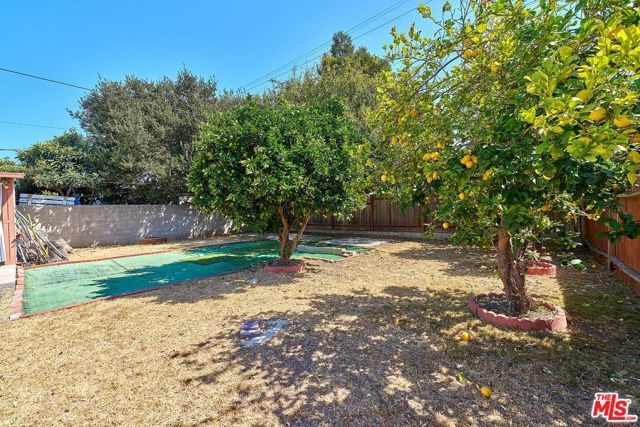 2837 W Avenue 33, Los Angeles, CA 90065