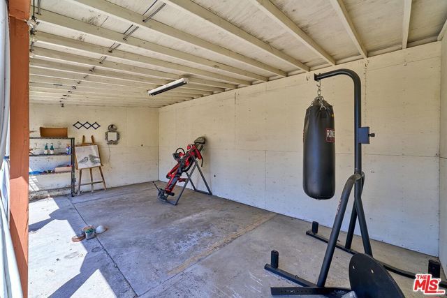 2837 W Avenue 33, Los Angeles, CA 90065