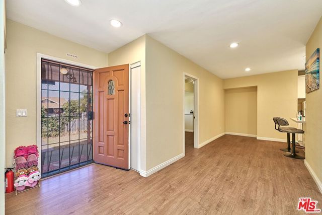2837 W Avenue 33, Los Angeles, CA 90065