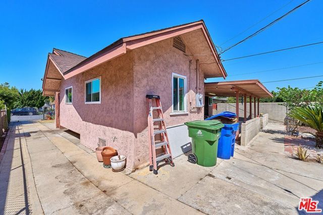 2837 W Avenue 33, Los Angeles, CA 90065