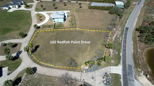 102 Redfish Point Dr, Rockport, TX 78382