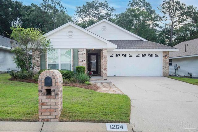1264 Greystone Ln, Pensacola, FL 32514
