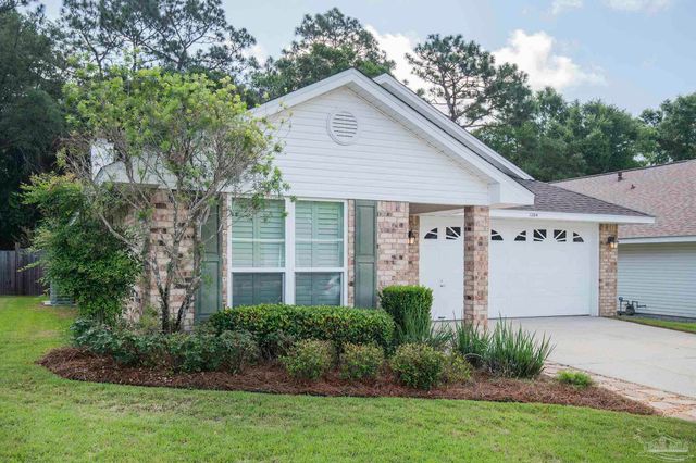 1264 Greystone Ln, Pensacola, FL 32514