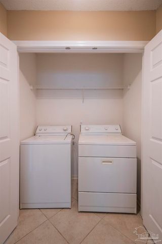 1264 Greystone Ln, Pensacola, FL 32514