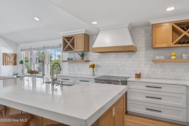 30 W Greensboro Street, Wrightsville Beach, NC 28480