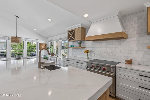 30 W Greensboro Street, Wrightsville Beach, NC 28480
