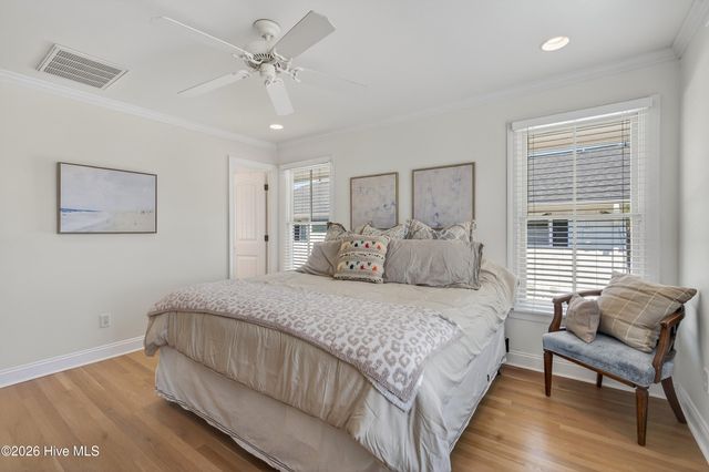 30 W Greensboro Street, Wrightsville Beach, NC 28480