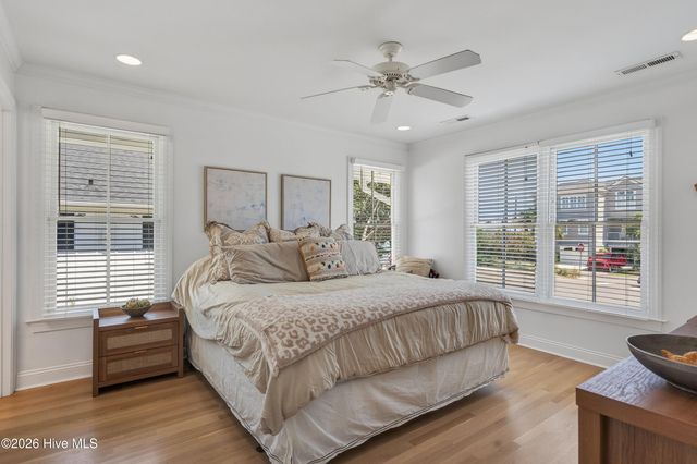 30 W Greensboro Street, Wrightsville Beach, NC 28480