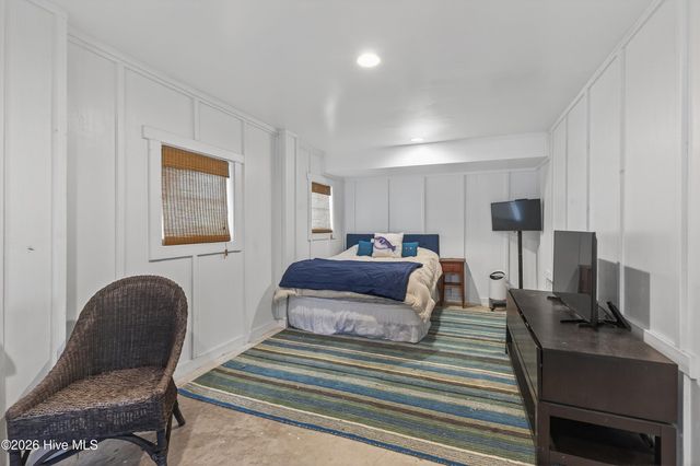 30 W Greensboro Street, Wrightsville Beach, NC 28480