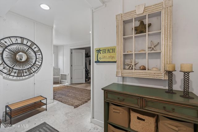 30 W Greensboro Street, Wrightsville Beach, NC 28480