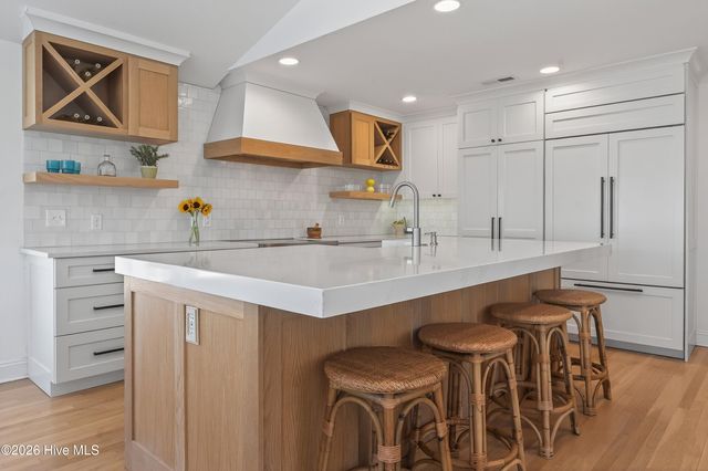 30 W Greensboro Street, Wrightsville Beach, NC 28480