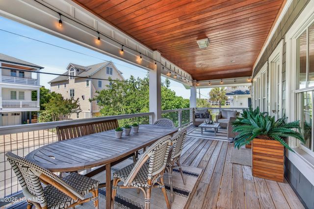 30 W Greensboro Street, Wrightsville Beach, NC 28480