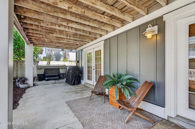 30 W Greensboro Street, Wrightsville Beach, NC 28480